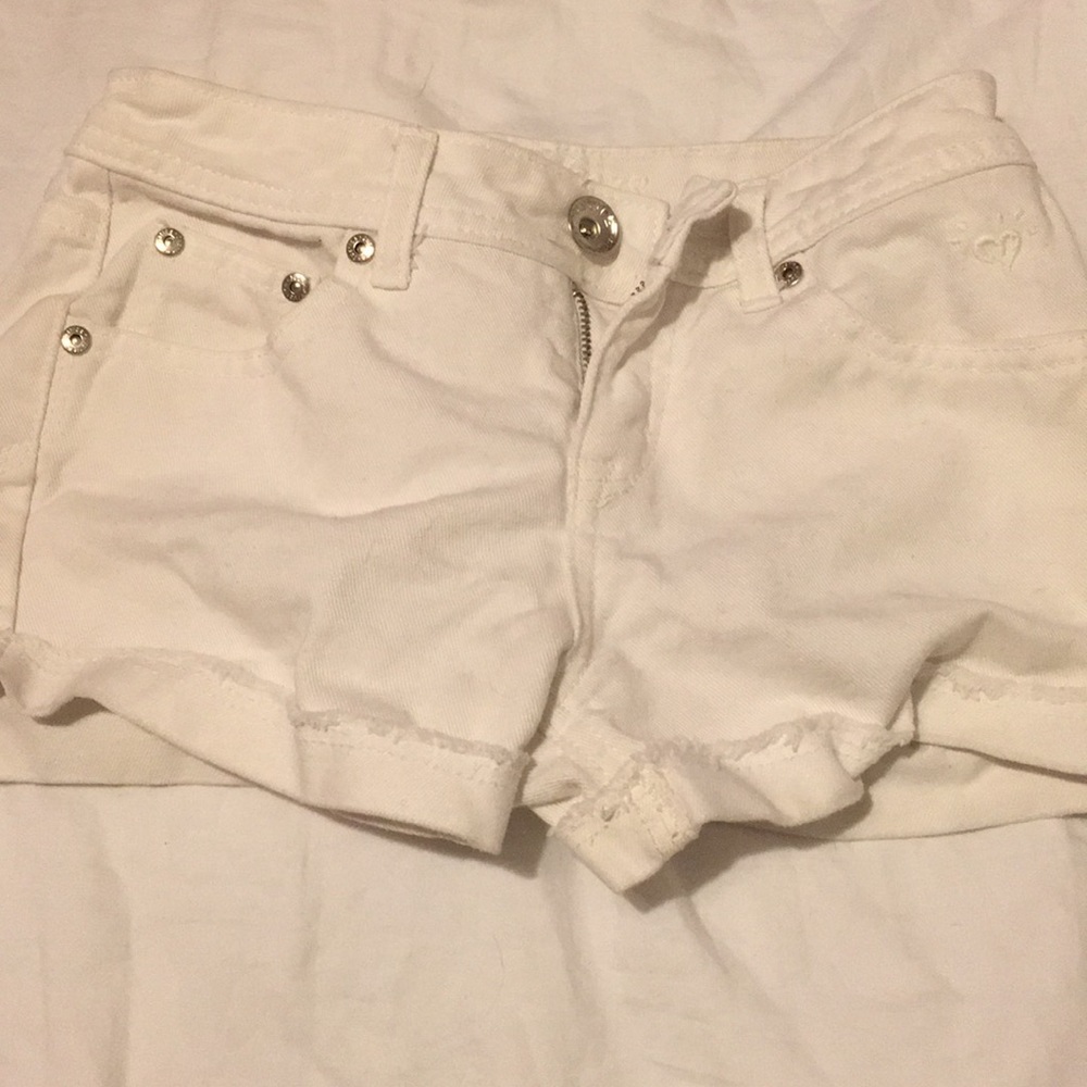 white jean shorts